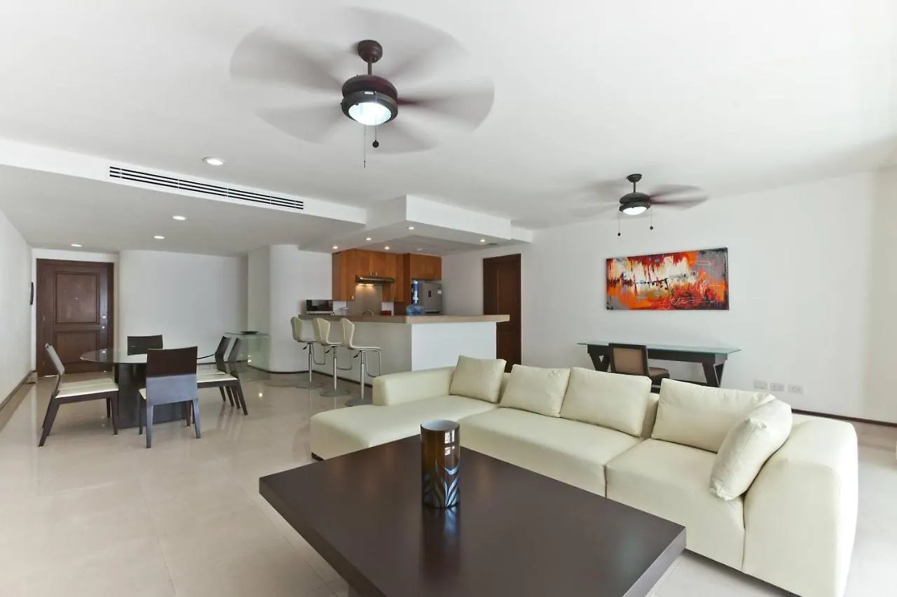 Condominios Quadra Alea Playa del Carmen Lejlighed